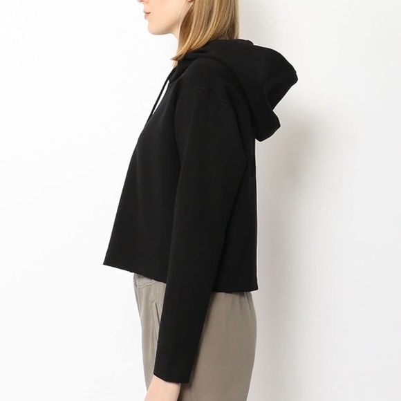 James Perse Tops - James Perse Black Cropped YOSEMITE Hoodie ~ Women’s Size 4 (fits like an XL)